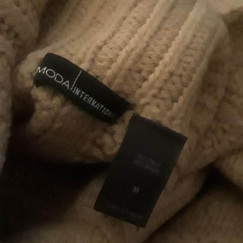 Wool Sweater - Picture 5 of 6